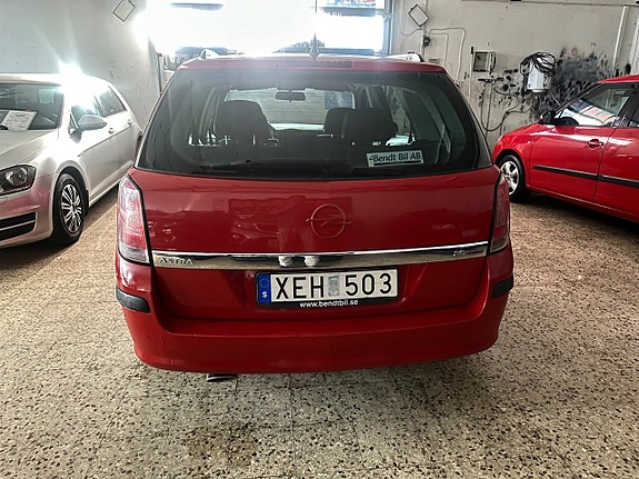 Opel Astra 11 of 11