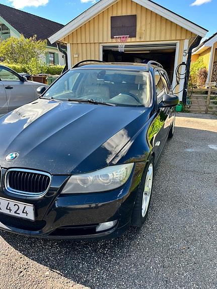 BMW 320d 5 of 12