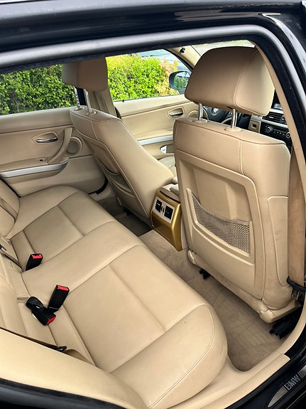 BMW 320d 8 of 12