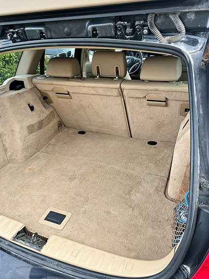 BMW 320d 9 of 12
