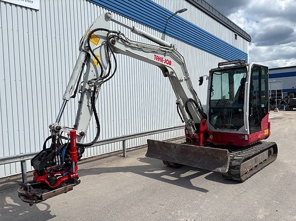 Takeuchi TB 260 2 of 5