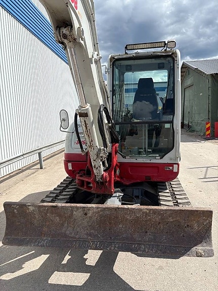 Takeuchi TB 260 4 of 5