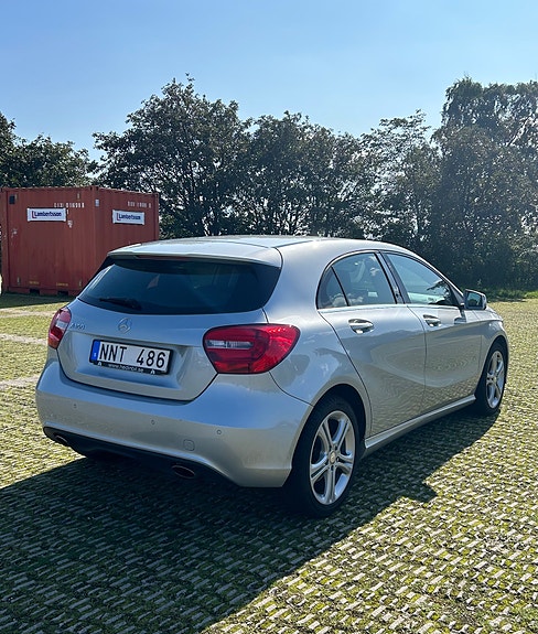 Mercedes-Benz A180 5 of 5