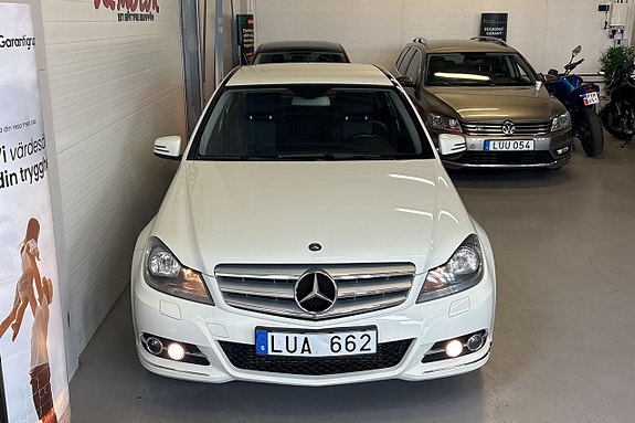 Mercedes-Benz C180 5 of 5