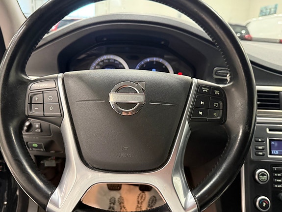 Volvo V70 7 of 15
