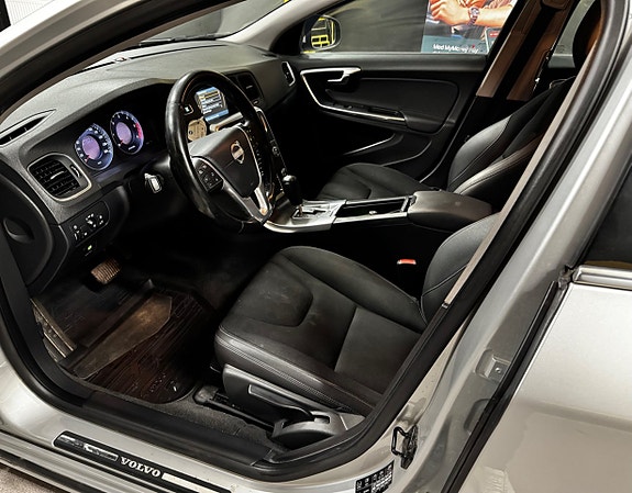 Volvo S60 9 of 19