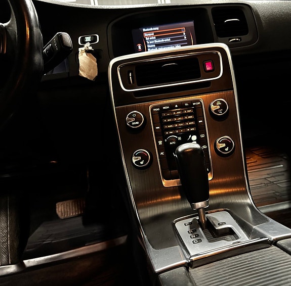 Volvo S60 17 of 19