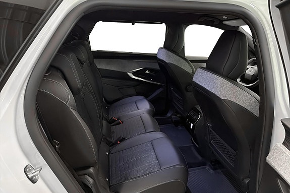 Peugeot 5008 13 of 21