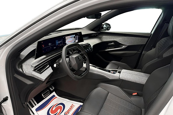 Peugeot 5008 10 of 21
