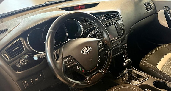 Kia Ceed 9 of 12