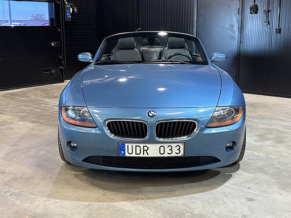 BMW Z4 2 of 5