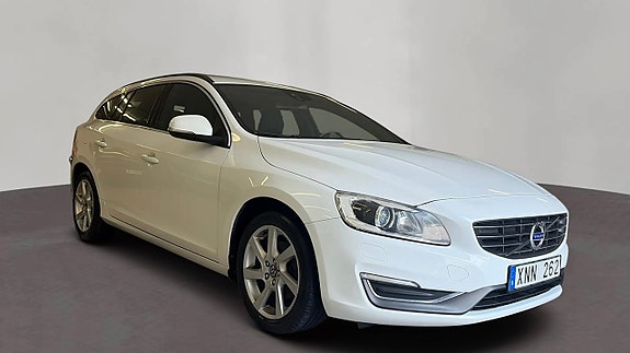 Volvo V60 4 of 5