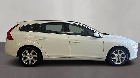 Volvo V60 5 of 5