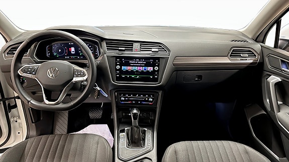 Volkswagen Tiguan Allspace 10 of 13