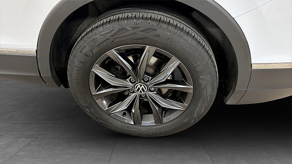 Volkswagen Tiguan Allspace 6 of 13