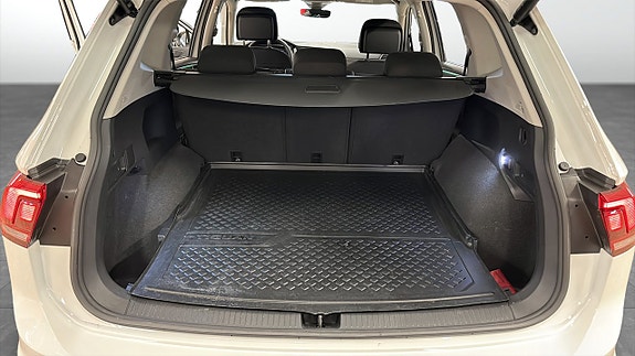 Volkswagen Tiguan Allspace 12 of 13