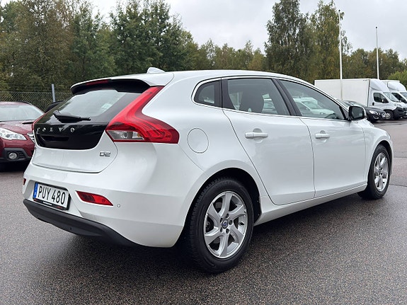 Volvo V40 4 of 14