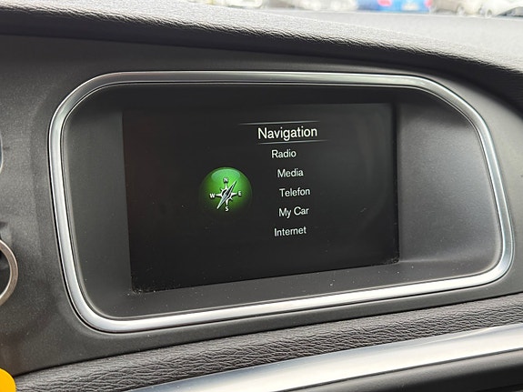 Volvo V40 14 of 15