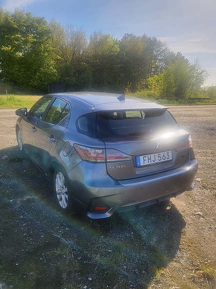 Lexus CT200h 3 of 11