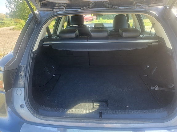 Lexus CT200h 8 of 11
