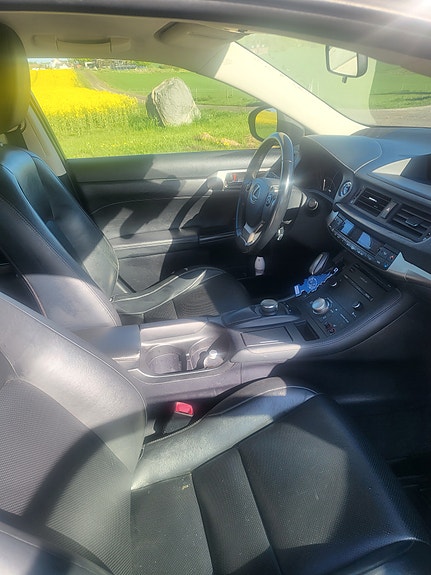 Lexus CT200h 5 of 11