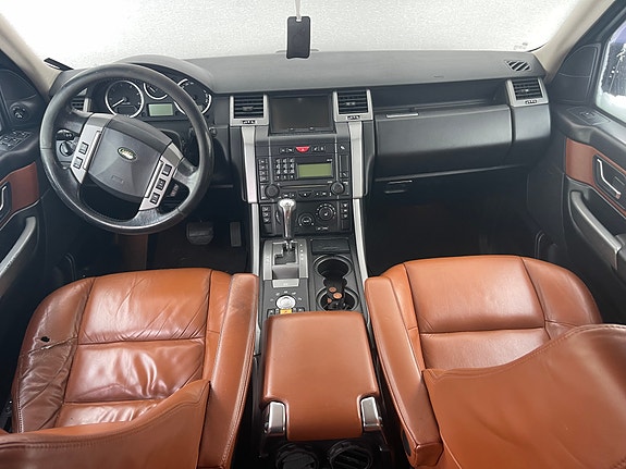 Land Rover Range Rover Sport 5 of 5