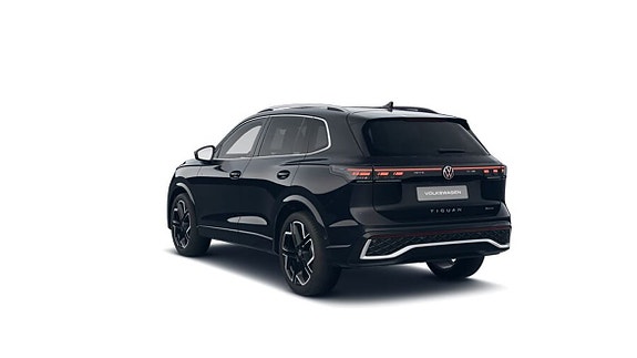 Volkswagen Tiguan 3 of 9