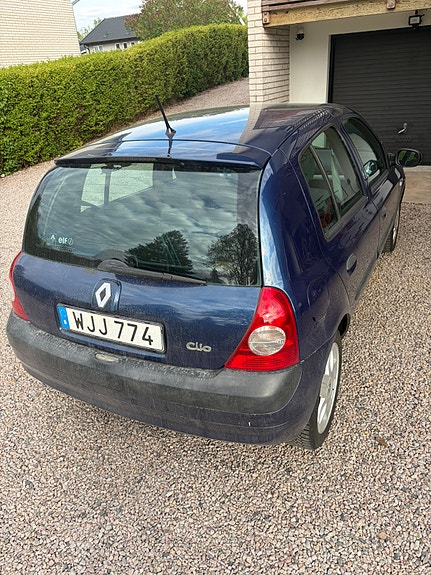 Renault Clio 2 of 5