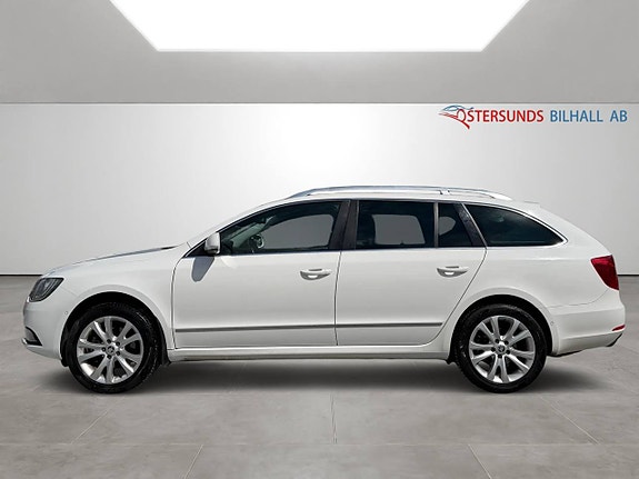 Skoda Superb 4 of 5