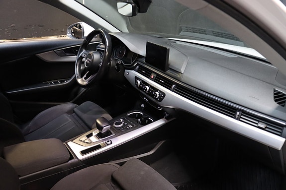 Audi A4 11 of 20