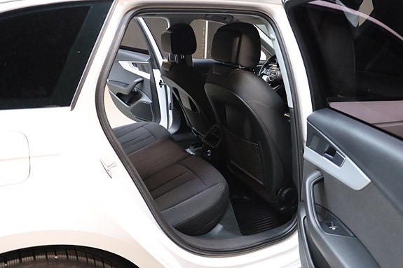 Audi A4 12 of 20