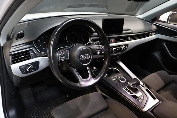 Audi A4 9 of 20