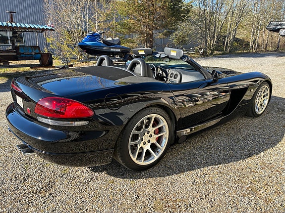 Dodge Viper 13 of 24