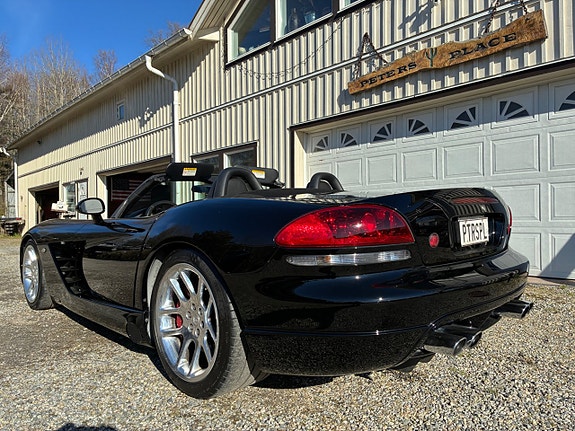 Dodge Viper 9 of 24