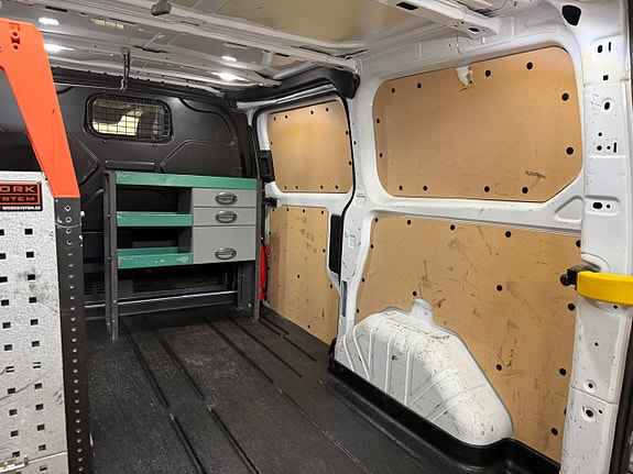 Ford Transit Custom 14 of 14