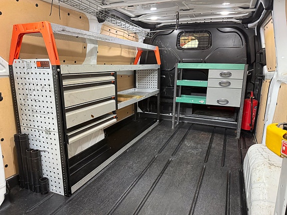 Ford Transit Custom 13 of 14