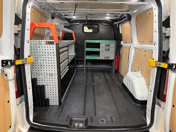 Ford Transit Custom 12 of 14