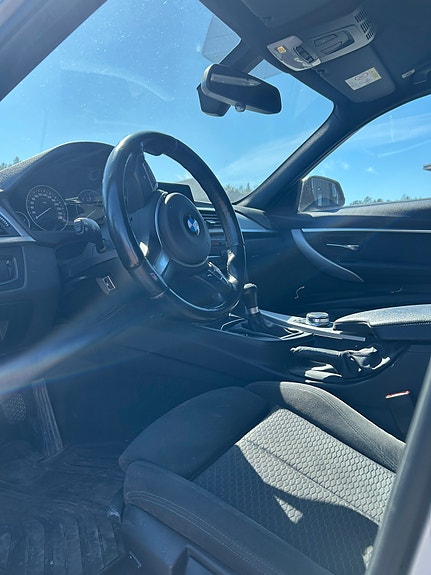 BMW 318d 8 of 9