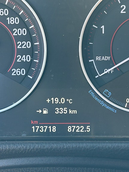 BMW 318d 5 of 9