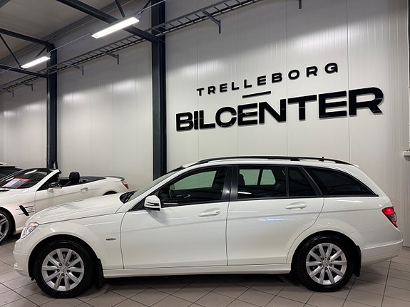 Mercedes-Benz C180 3 of 5