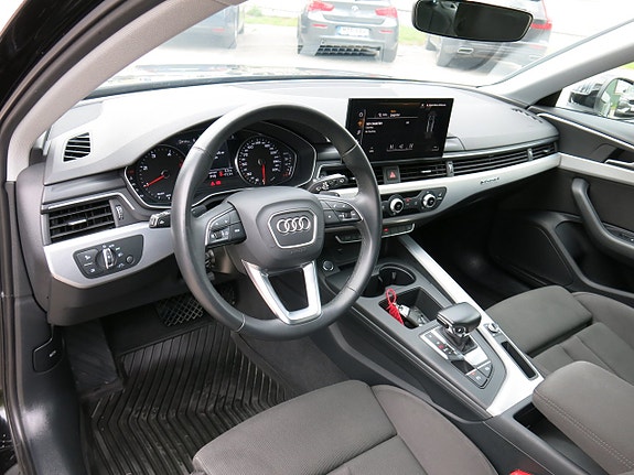 Audi A4 11 of 28