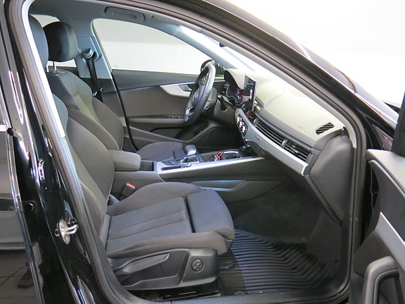 Audi A4 23 of 28