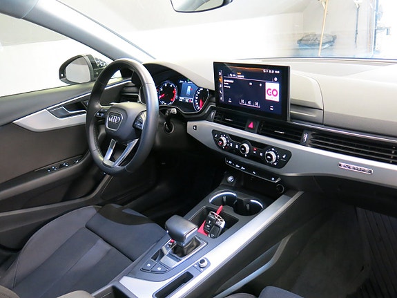 Audi A4 24 of 28