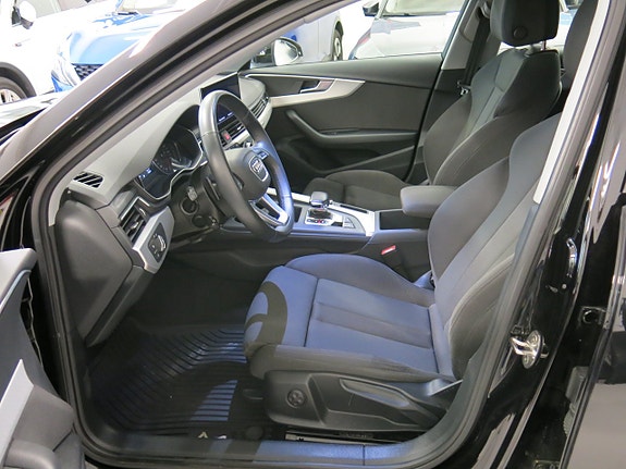 Audi A4 19 of 30