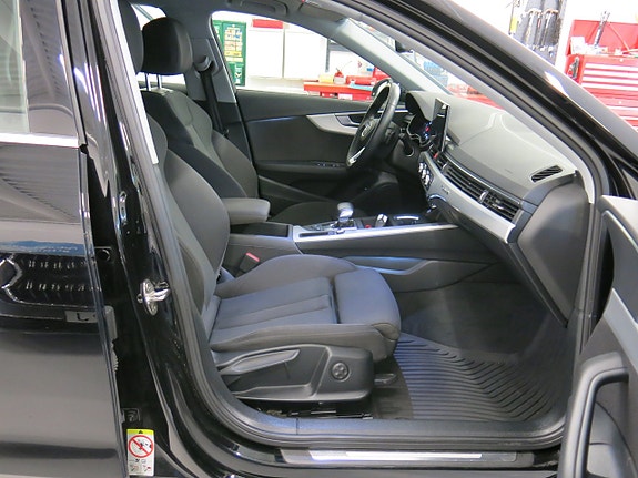Audi A4 22 of 30