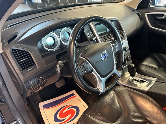 Volvo XC60 8 of 24