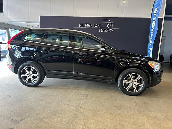 Volvo XC60 3 of 24