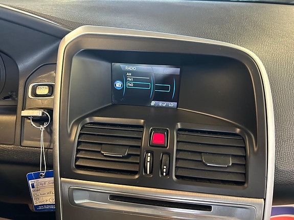 Volvo XC60 18 of 24