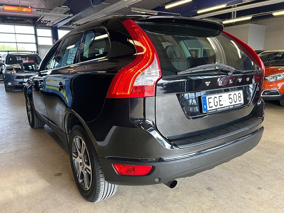 Volvo XC60 7 of 24