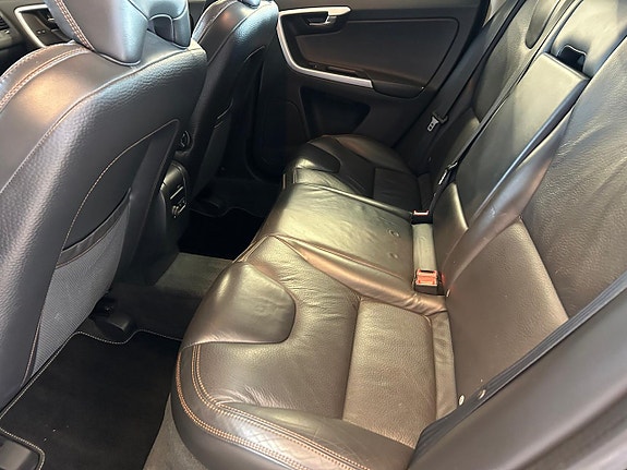 Volvo XC60 21 of 24